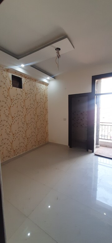 Bedroom in 1 BHK Builder Floor at Ankur Vihar – for Sale