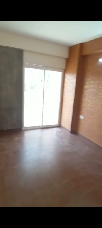 2.5 BHK Apartment For Sale in VIctoryone Amara, Sector 16 Greater Noida