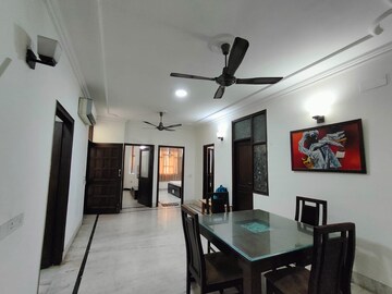 Master Bedroom in 4 BHK Apartment at Unitech Heritage City, Sector 25 – for Sale