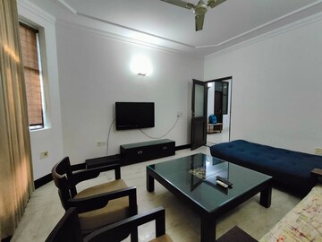 Living Room in 3 BHK Apartment at Unitech Heritage City, Sector 25 – for Sale