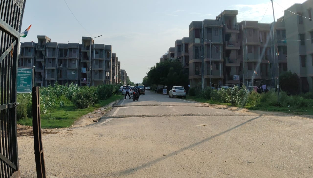 1 BHK Apartment For Rent in Noida Ext Sector 10 Greater Noida  7487946