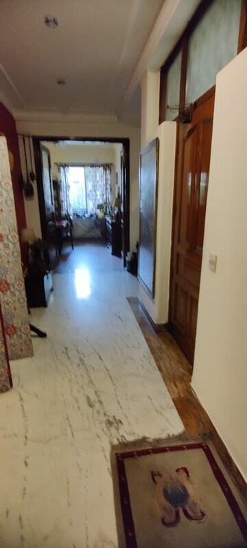 Building Lobby in 3 BHK Builder Floor at Shivalik Colony – for Sale