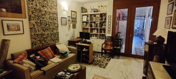 3 BHK Builder Floor For Sale in Shivalik Colony