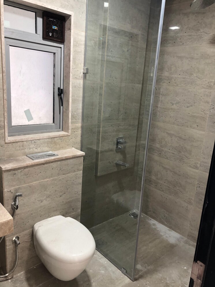 Bathroom, oberoi-enigma 4 Bedroom 1927 Sq.Ft. Apartment In Mulund West Mumbai 7488132