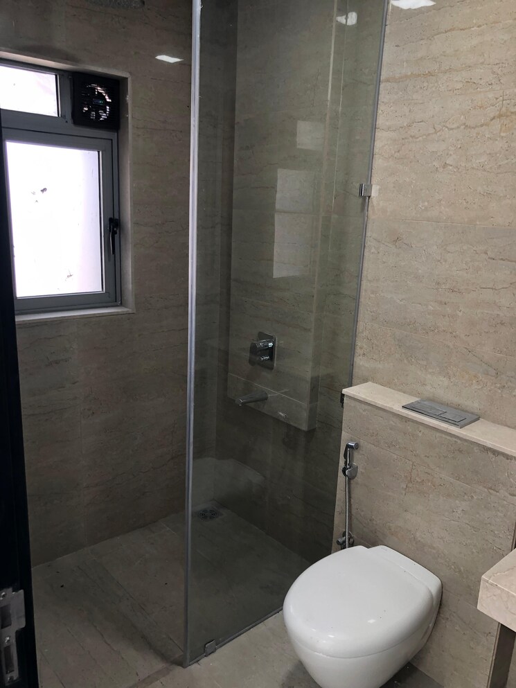 Bathroom, oberoi-enigma 4 Bedroom 1927 Sq.Ft. Apartment In Mulund West Mumbai 7488132
