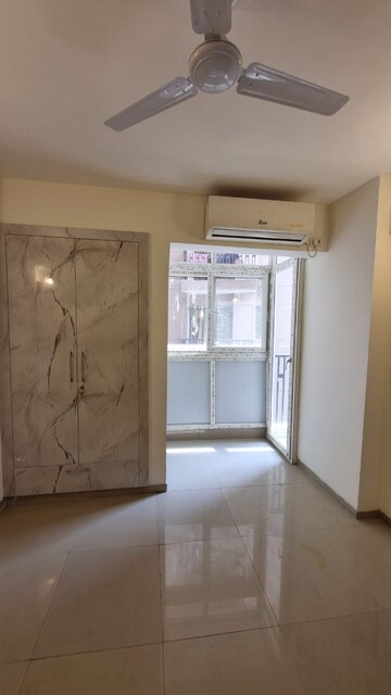 Room in 2 BHK Apartment at Logix Blossom County, Sector 137 – for Rent