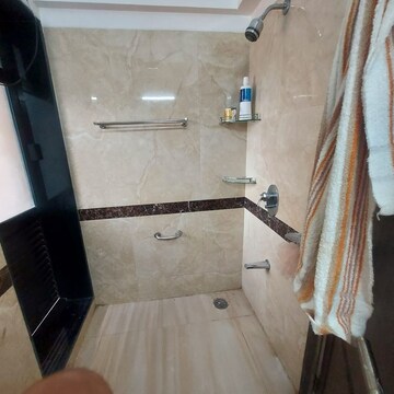 Furnished Amenities in 3 BHK Apartment at K Raheja Raheja Residency, Malad East – for Sale