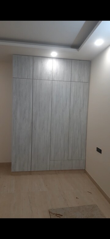 Room in 3 BHK Builder Floor at Sector 21d – for Sale