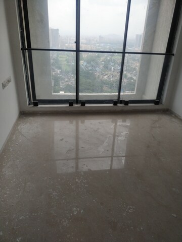 Room in 2.5 BHK Apartment at L&T Emerald Isle, Powai – for Sale