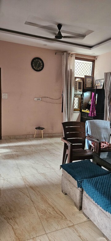 Gym in 3 BHK Builder Floor at Spring Field, Sector 31 – for Sale