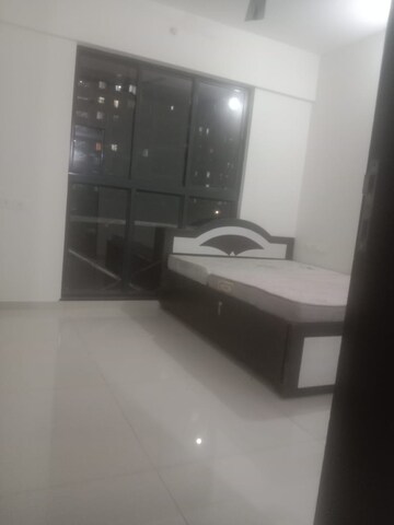 रेसिडेंशियल फ्लैट वर्ग फुट फॉर रेंट इन वाकड़ पुणे  7488913