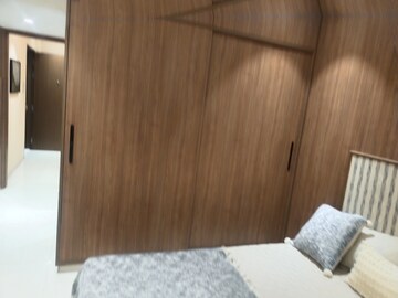 Room in 2 BHK Apartment at L&T Emerald Isle, Powai – for Sale