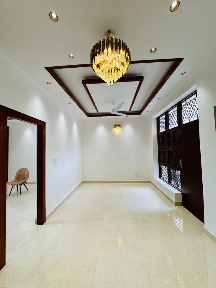 Living Room, green fields colony 3 Bedroom 200 Sq.Ft. Builder Floor In Green Fields Colony Faridabad 7489425