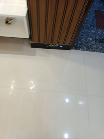 Furnished Amenities in 2 BHK Apartment at Mahavir Enclave – for Sale