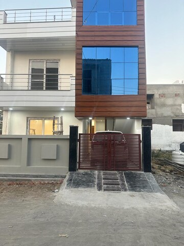 4 BHK Villa – Exterior View View at Doon Trafalgar, Kishanpur - for Sale
