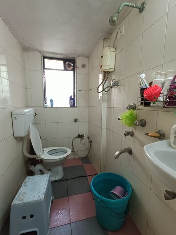 Master Bedroom in 2 BHK Apartment at Lok Upvan Apartment Phase 2, Vasant Vihar – for Sale