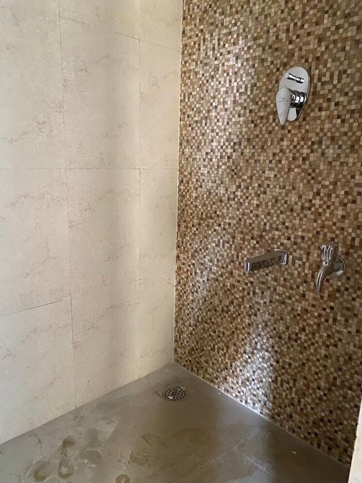 Bathroom, lodha-lakeshore-greens 1 Bedroom 720 Sq.Ft. Apartment In Dombivli East Thane 7490204