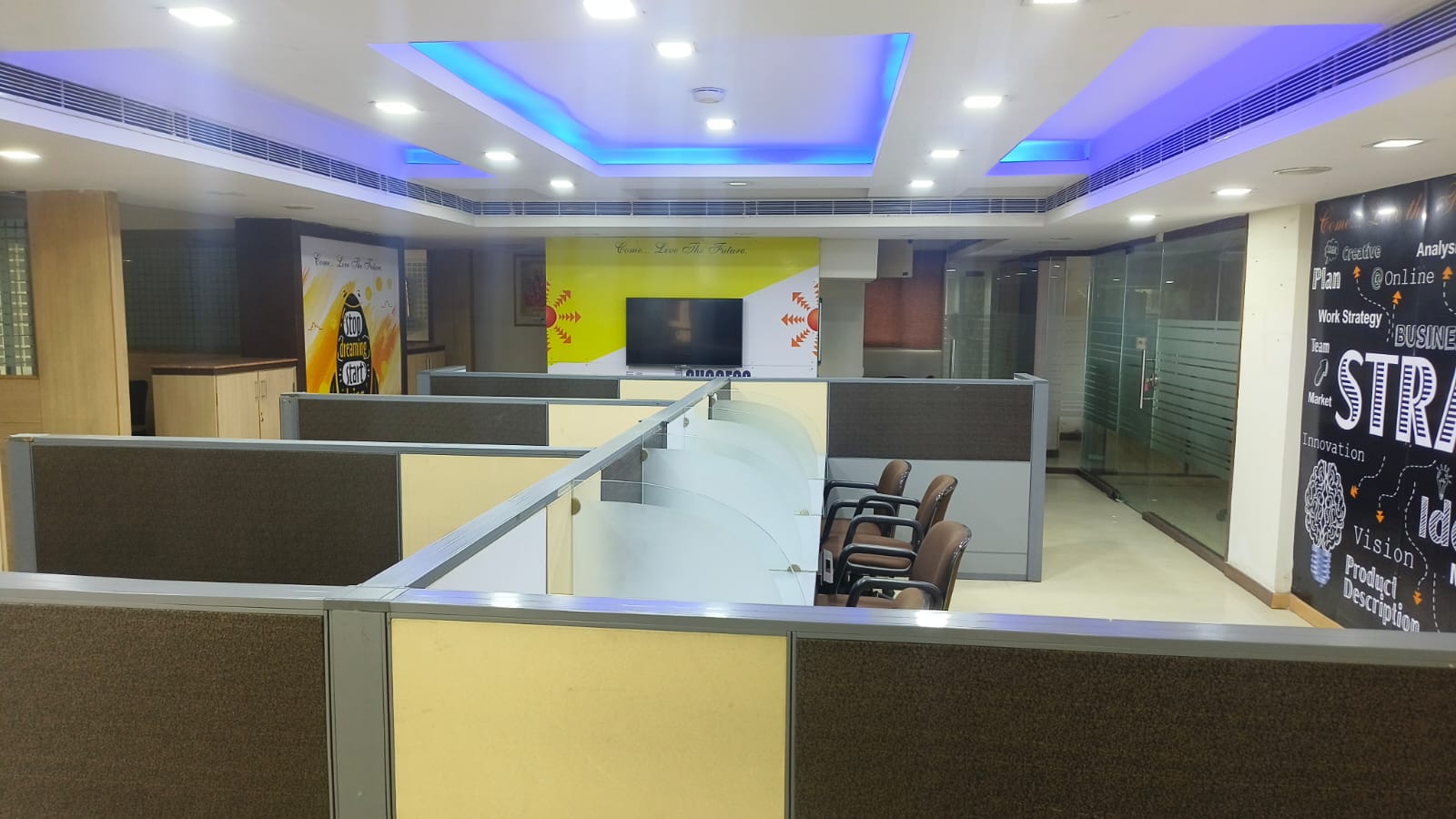 Commercial Office Space 5000 Sq.Ft. For Rent in Madhapur Hyderabad  7490353