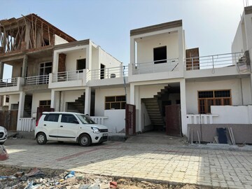 2 BHK Independent House – Exterior View View at Sultanpur Road - for Sale