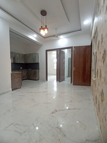 Room in 2 BHK Builder Floor at Sector 74 – for Sale