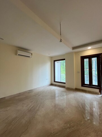 Room in 4 BHK Builder Floor at Greater Kailash ii – for Sale
