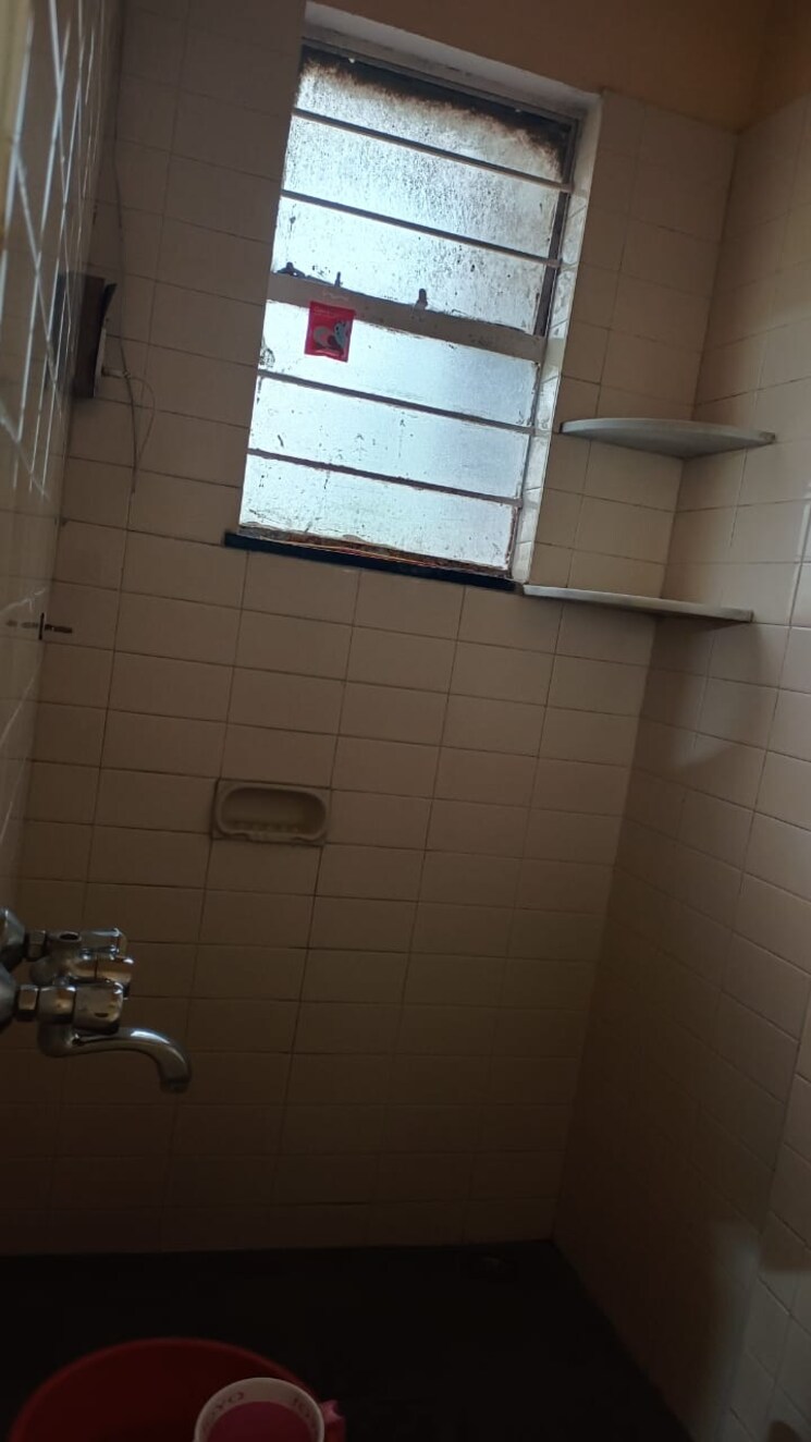 Bathroom, mahesh-society 1 Bedroom 630 Sq.Ft. Apartment In Bibwewadi Pune 7491209