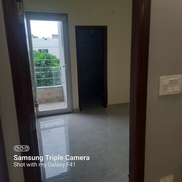 Furnished Amenities in 3 BHK Builder Floor at Sector 110 – for Sale