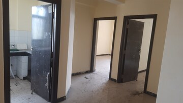 Room in 3 BHK Apartment at Farihills Apartment, Sector 21d – for Sale