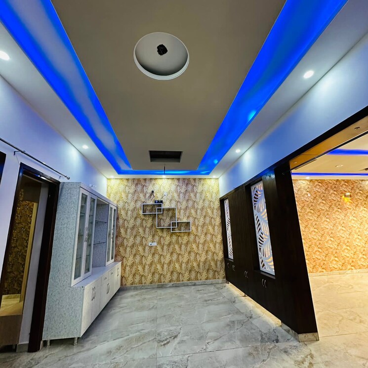 Living Room, patiala road 4 Bedroom 220 Sq.Yd. Independent House In Patiala Road Zirakpur 7492631