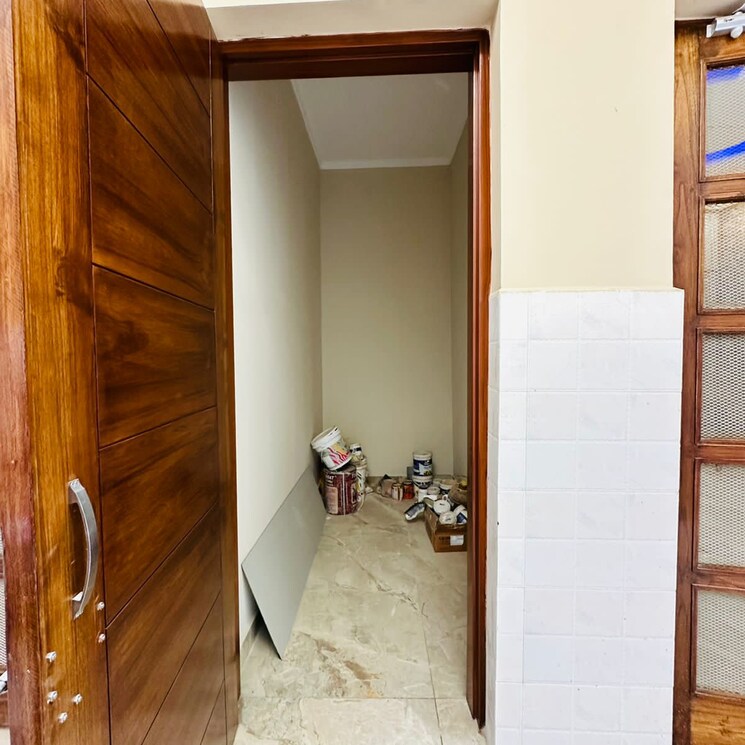 Room, patiala road 4 Bedroom 220 Sq.Yd. Independent House In Patiala Road Zirakpur 7492631