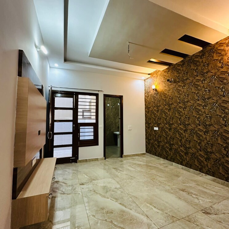 Room, patiala road 4 Bedroom 220 Sq.Yd. Independent House In Patiala Road Zirakpur 7492631