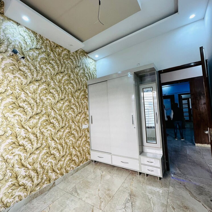 Room, patiala road 4 Bedroom 220 Sq.Yd. Independent House In Patiala Road Zirakpur 7492631