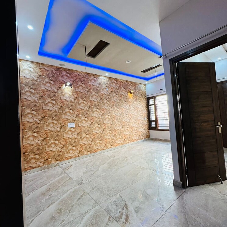 Room, patiala road 4 Bedroom 220 Sq.Yd. Independent House In Patiala Road Zirakpur 7492631