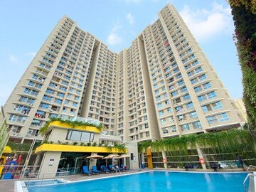 2 BHK Apartment For Sale in Royal Oasis, Malad West