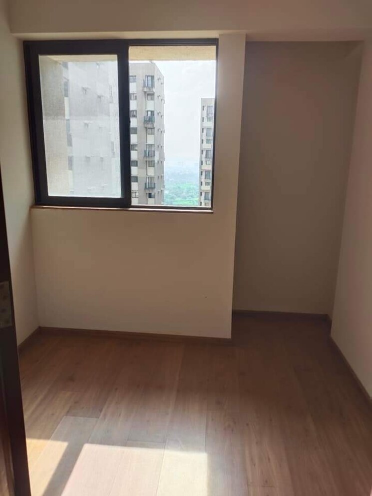 Room, lodha-lakeshore-greens 1.5 Bedroom 730 Sq.Ft. Apartment In Dombivli East Thane 7493327