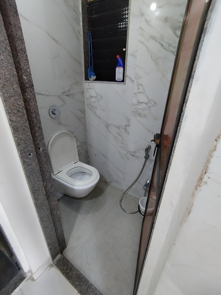 Bathroom, bhagwati-skylon 1 Bedroom 463 Sq.Ft. Apartment In Kalyan East Thane 7493352