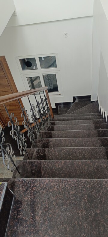 Staircase in 3 BHK Villa at Ansal Sushant Golf city, Sushant Golf City – for Sale