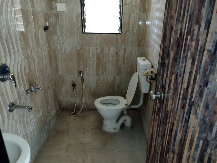 Bathroom, sai-heights-kalyan-east 2 Bedroom 930 Sq.Ft. Apartment In Kalyan East Thane 7493501