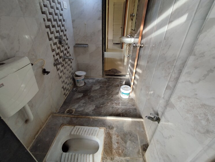 Bathroom, sai-heights-kalyan-east 2 Bedroom 930 Sq.Ft. Apartment In Kalyan East Thane 7493501