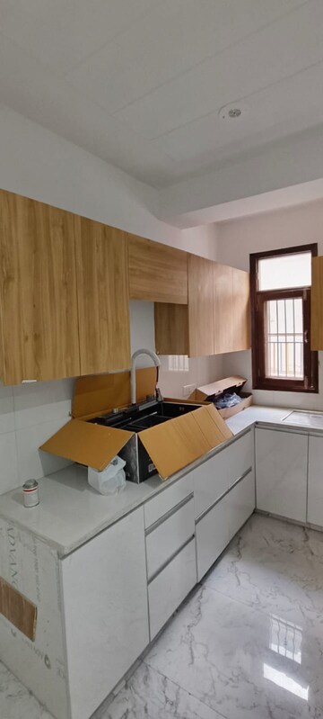 रेसिडेंशियल बिल्डर फ्लोर वर्ग फुट फॉर रेंट इन सेक्टर 11 गुड़गांव  7493526