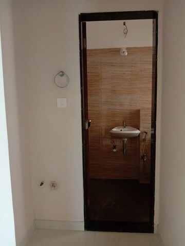 Furnished Amenities in 2 BHK Apartment at Royal Oasis, Malad West – for Sale