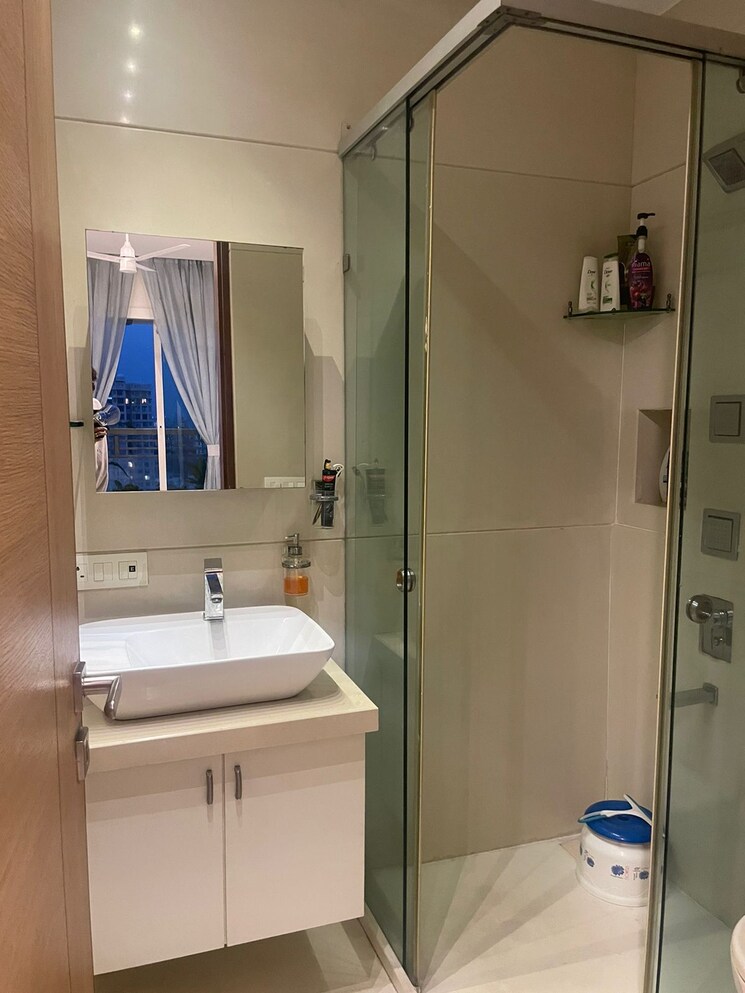 Bathroom, the-wadhwa-anmol-pride 4 Bedroom 3600 Sq.Ft. Apartment In Goregaon West Mumbai 7493724