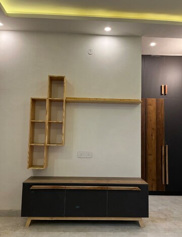 Furnished Amenities in 3 BHK Independent House at Pearls Paradise, Aman Vihar – for Sale
