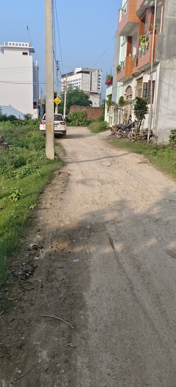  Plot For Sale in Sultanpur Road