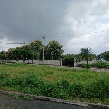  Plot For Sale in Super Corridor