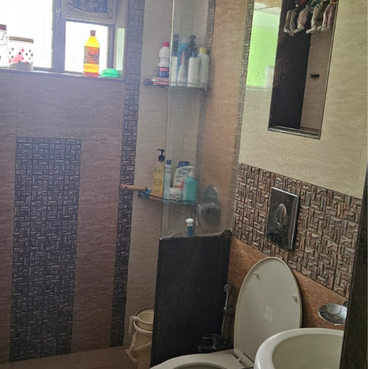 Bathroom, jeevan-vihar-building 2.5 Bedroom 900 Sq.Ft. Apartment In Nepean Sea Road Mumbai 7494248