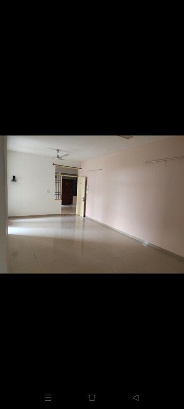 Room in 2 BHK Apartment at Sushma Green vista, Ghazipur – for Sale