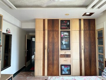 Master Bedroom in 3 BHK Apartment at Hiranandani Verona Co op Housing Society Ltd, Powai – for Sale