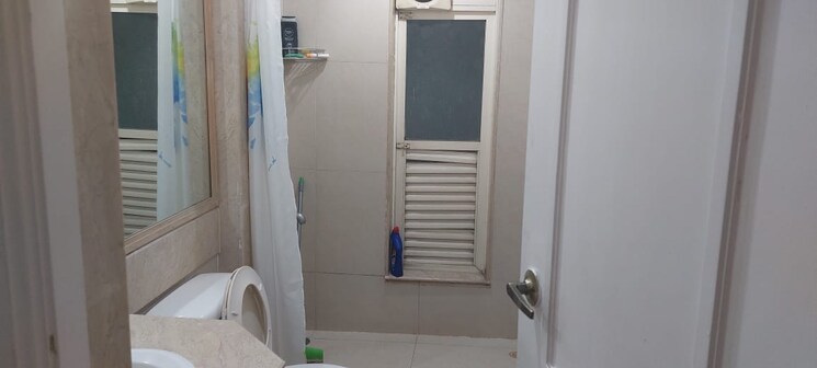 Bathroom, hiranandani-verona-co-op-housing-society-ltd 3 Bedroom 1695 Sq.Ft. Apartment In Powai Mumbai 7494358