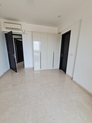 Room in 3.5 BHK Apartment at Adonia Apartments, Powai – for Sale
